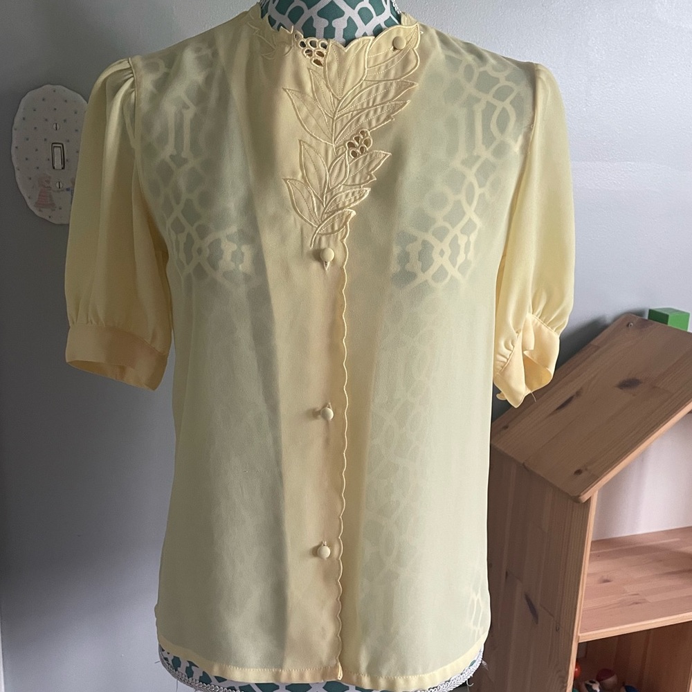 Beautiful vintage blouse